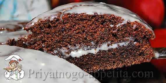 шоколадный пирог в разрезе
