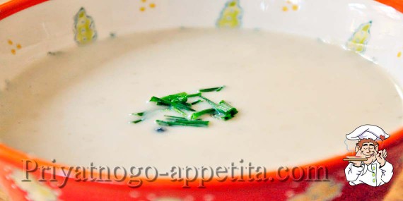 Суп из мяса куропатки с белым соусом