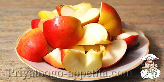 резаные яблоки