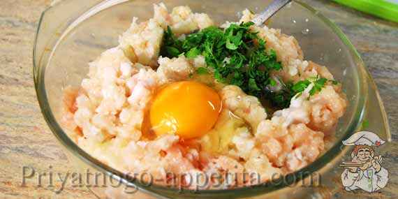 фарш с яйцом и зеленью