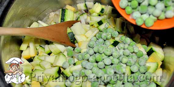 зеленый горошек с овощами