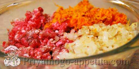 говяжий фарш с пассерованными овощами