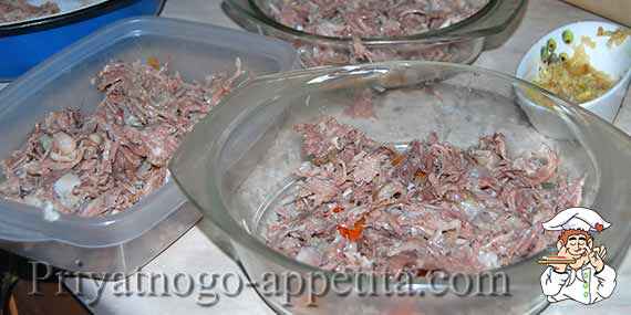 мясо в формочках под холодец