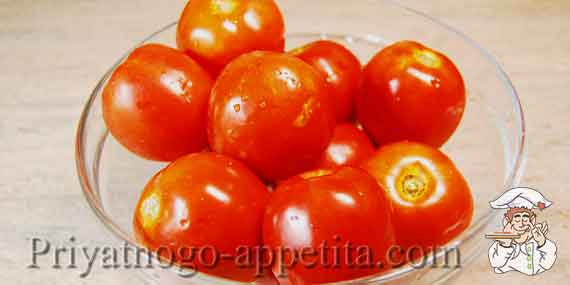 спелые помидоры