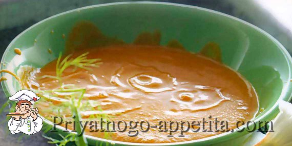 Морковный суп-пюре с кориандром